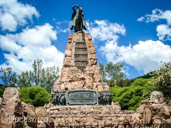 Monumento General Martín Miguel de Güemes